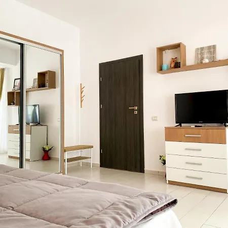 01 By The Sea Loft Nord *